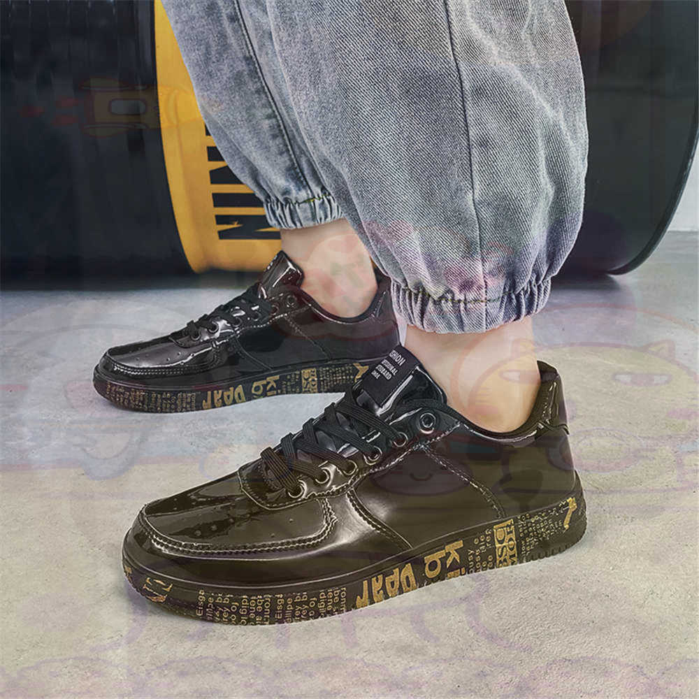 Round Foot Size 45 Sneakers Wh - огляд і ціна Classic Tech Office Number